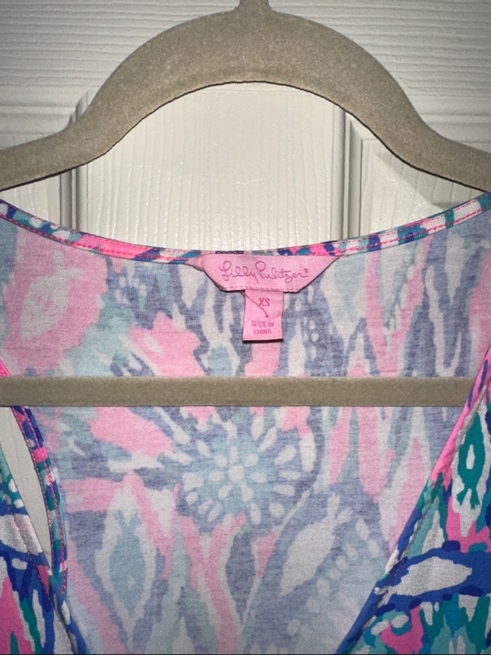 Lilly Pulitzer sleeveless jumpsuit - Picture 3 of 8